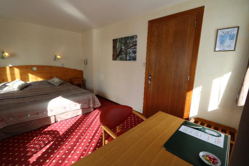 Hotel Chris-tal